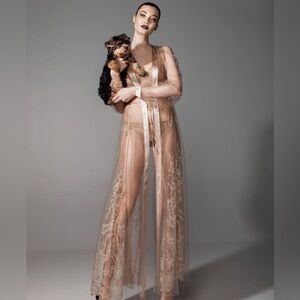 ID Sarrieri  Imperial Champagne Gold Sheer Lace Robe with silk tie NWT Size 2